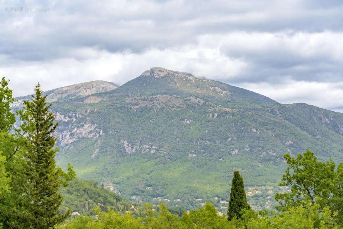 Maison de 6 pièces de 256 m² à Le Bar-sur-Loup - photo 19