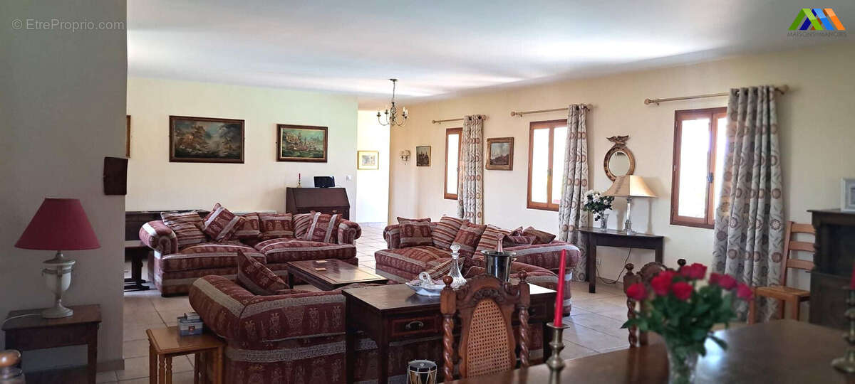 Maison 400 m² à Monlezun  - photo 4