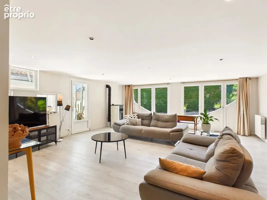 Villa d'architecte située en périphérie de Thiviers - photo 4
