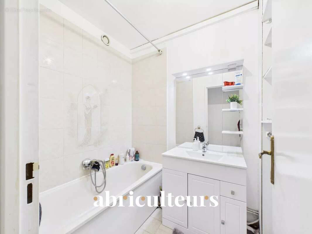 Appartement à COLOMBES