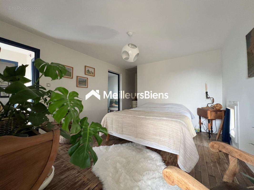 Maison à SAINT-JEAN-DE-SERRES