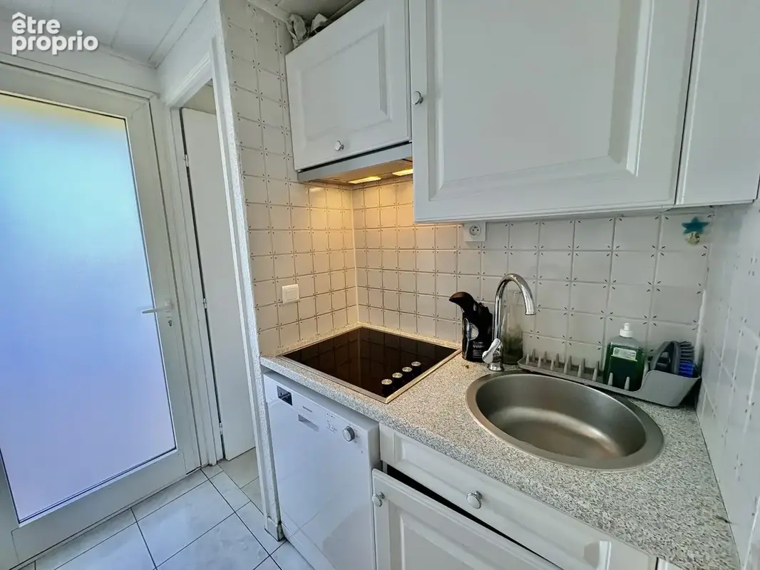 Le cap d'agde - la roquille  bel appartement 2 pièces avec loggia et parking privé - photo 8