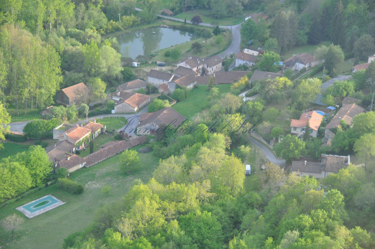 Maison à CHANCELADE