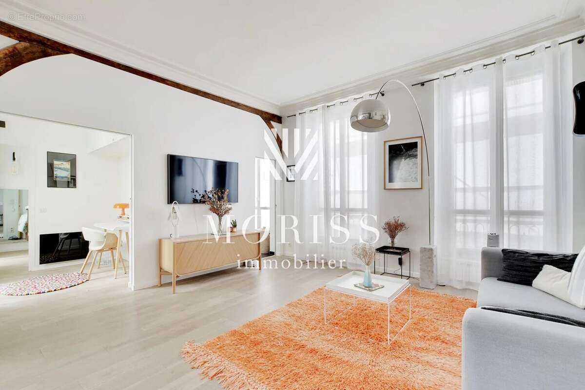 Appartement à PARIS-3E