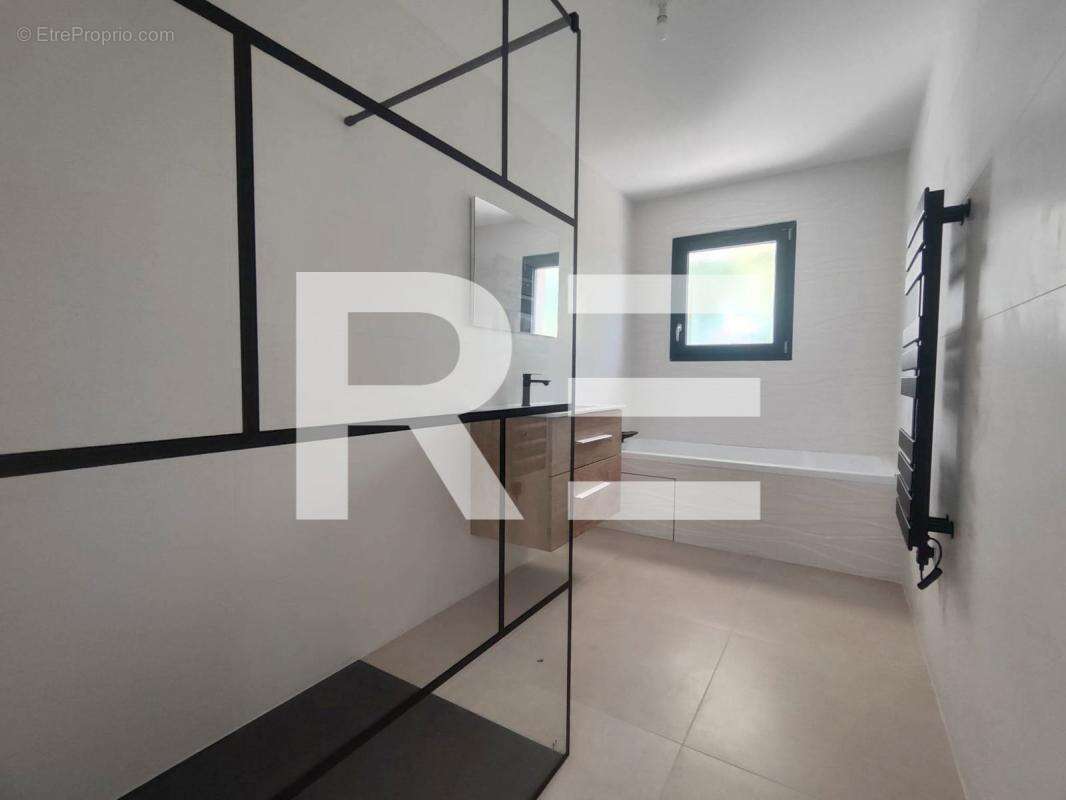 Maison à SAINT-CHRISTOL-LES-ALES