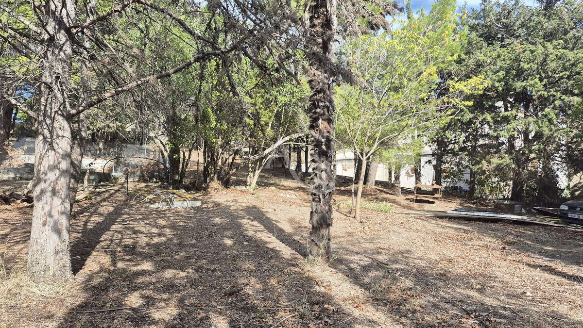 Terrain à OUVEILLAN