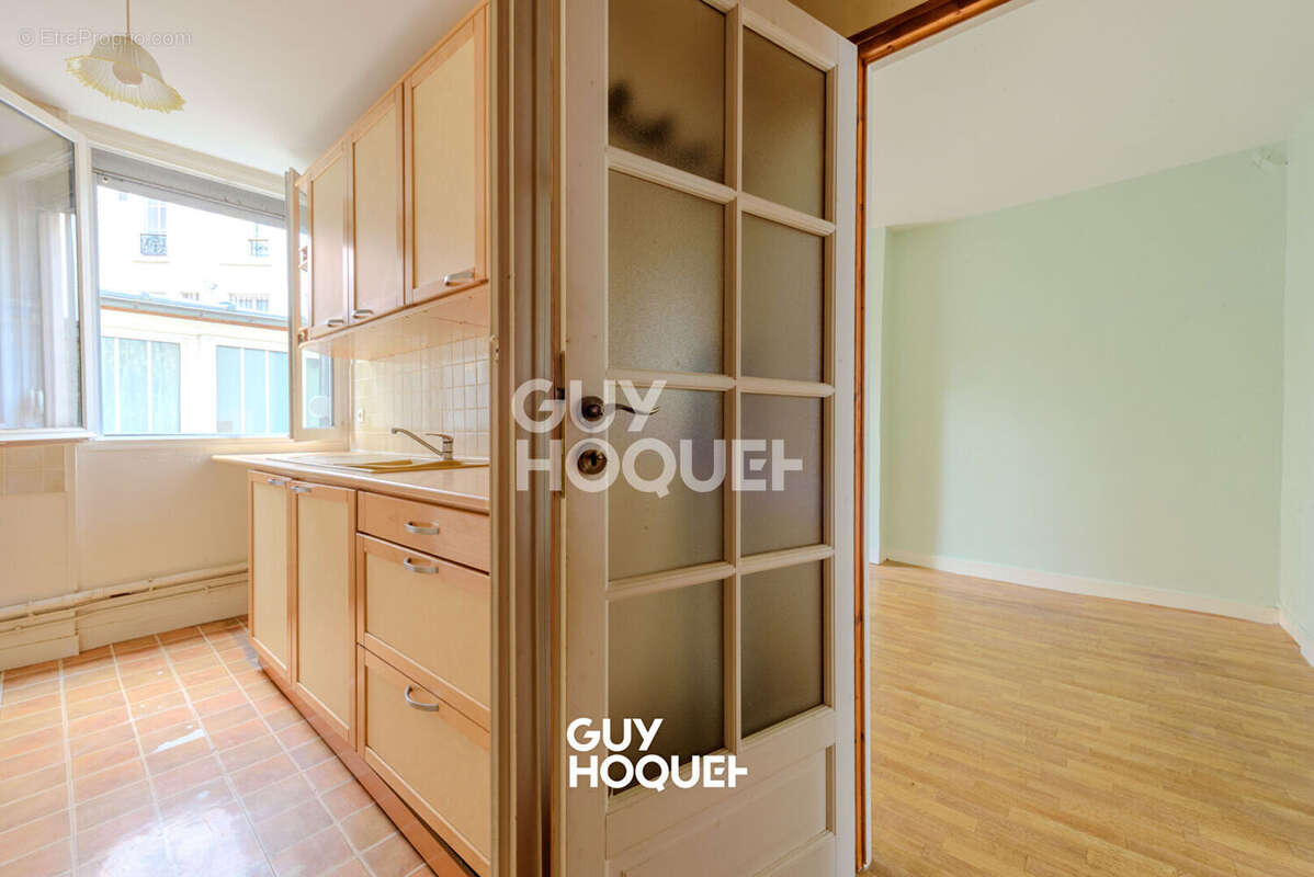 Appartement à PARIS-10E