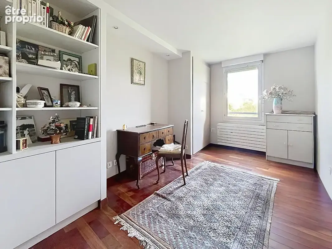 Appartement T3/4 de 93 M² avec balcon et parking - photo 7