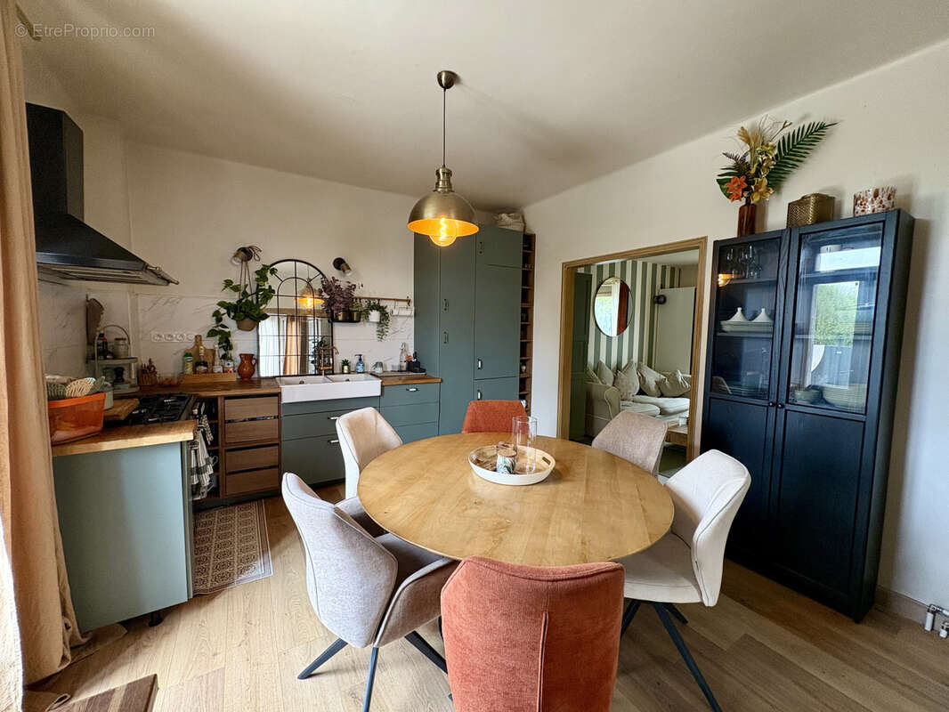 Maison à TERRASSON-LAVILLEDIEU