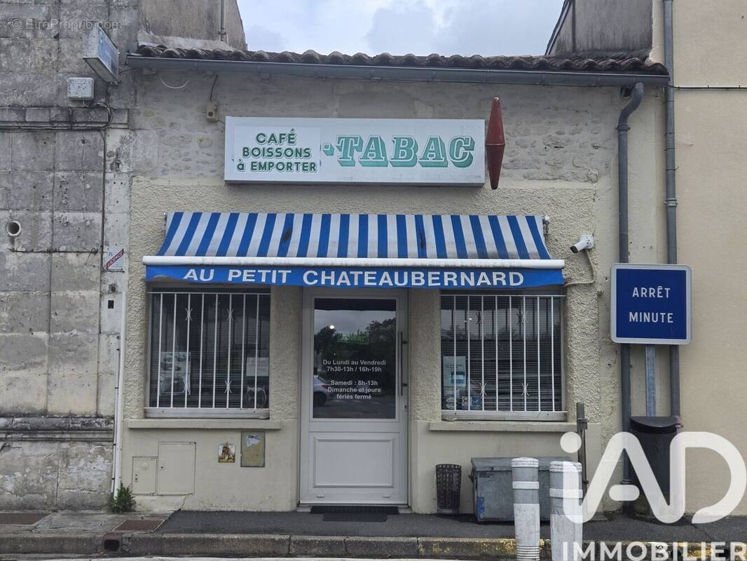 Photo 1 - Commerce à CHATEAUBERNARD