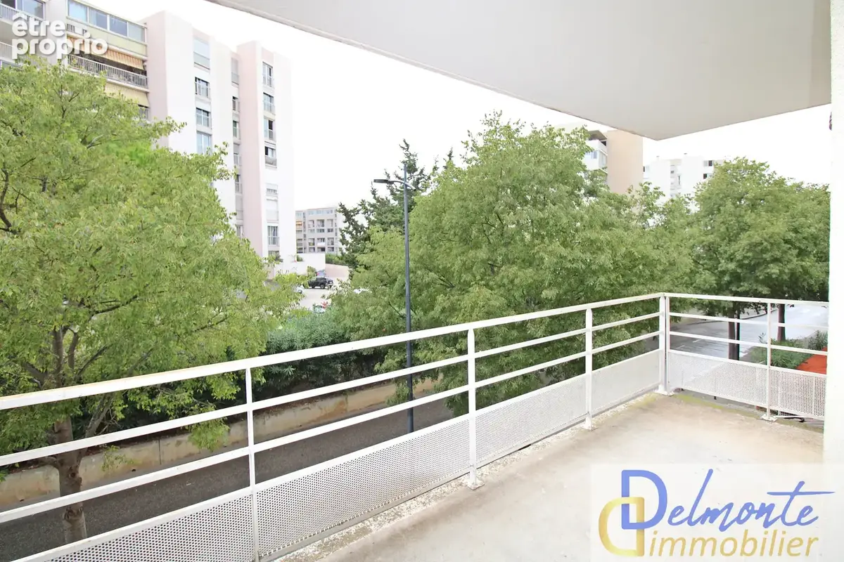 La seyne-sur-mer   beau t2 avec grand balcon et parking - photo 4