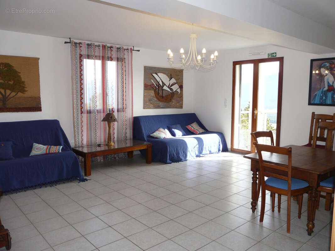 Maison à LES ANGLES