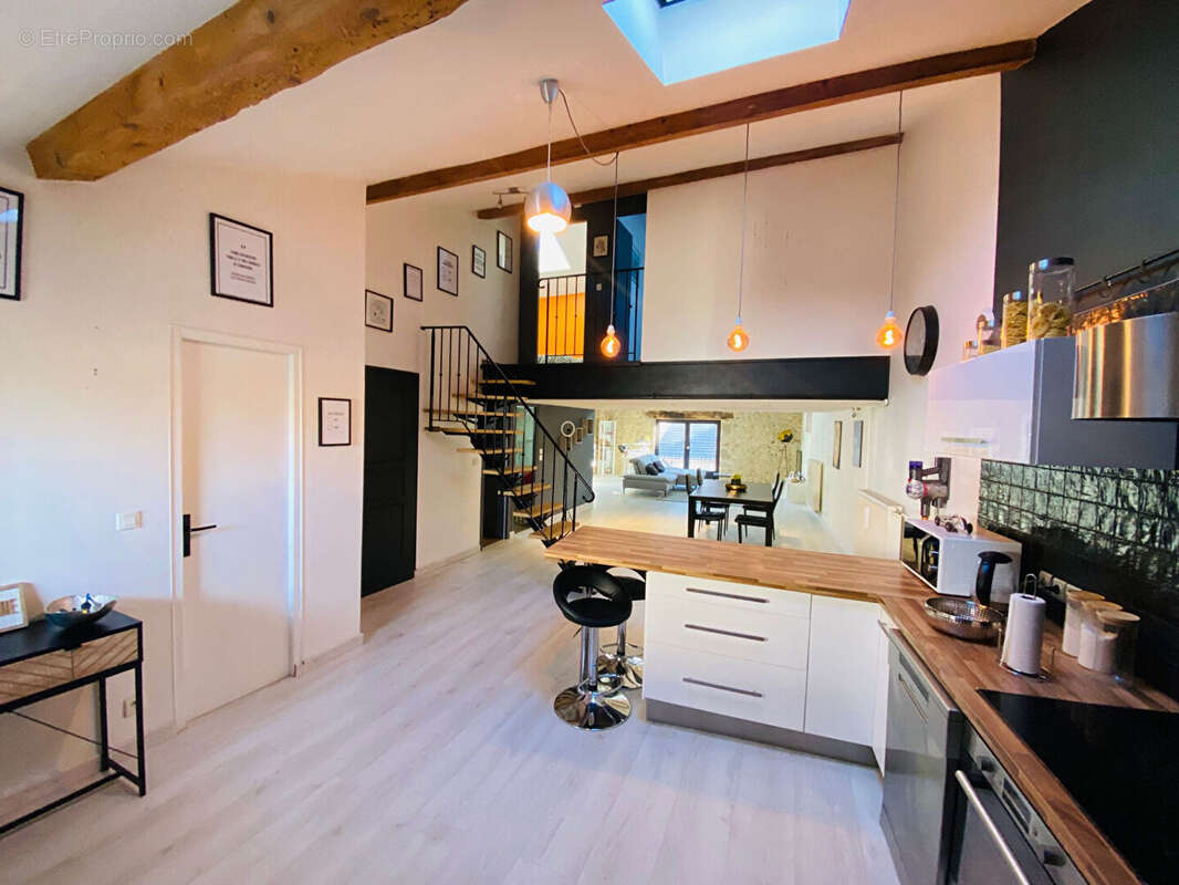 Appartement à BOURG-DE-PEAGE