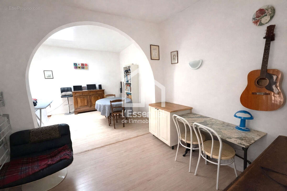 Appartement à VERNEUIL-SUR-SEINE