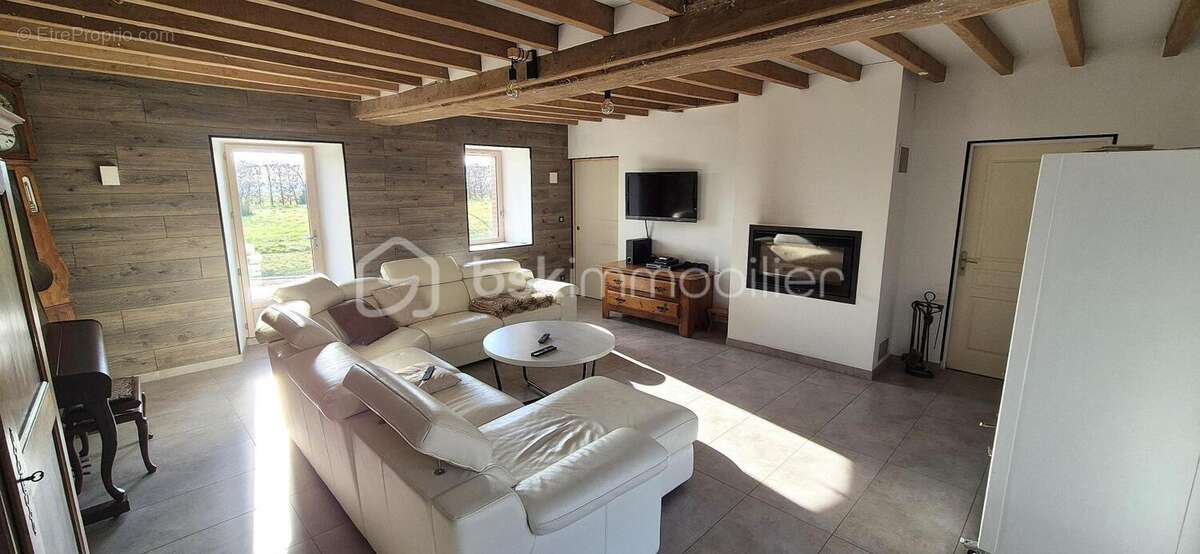 Maison à NUILLE-SUR-VICOIN