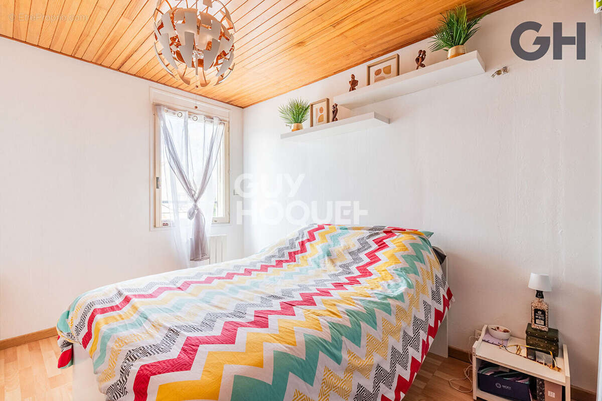 Appartement à COMBS-LA-VILLE