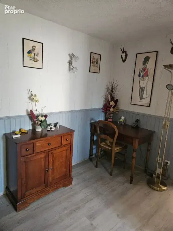 Maison mitoyenne 250 m² , jardin , 2 garages + carport, , 7 chambres, centre-ville Corcieux - photo 13