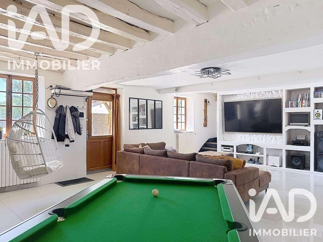 Maison 200 m² à Chateau-Renard  - photo 6