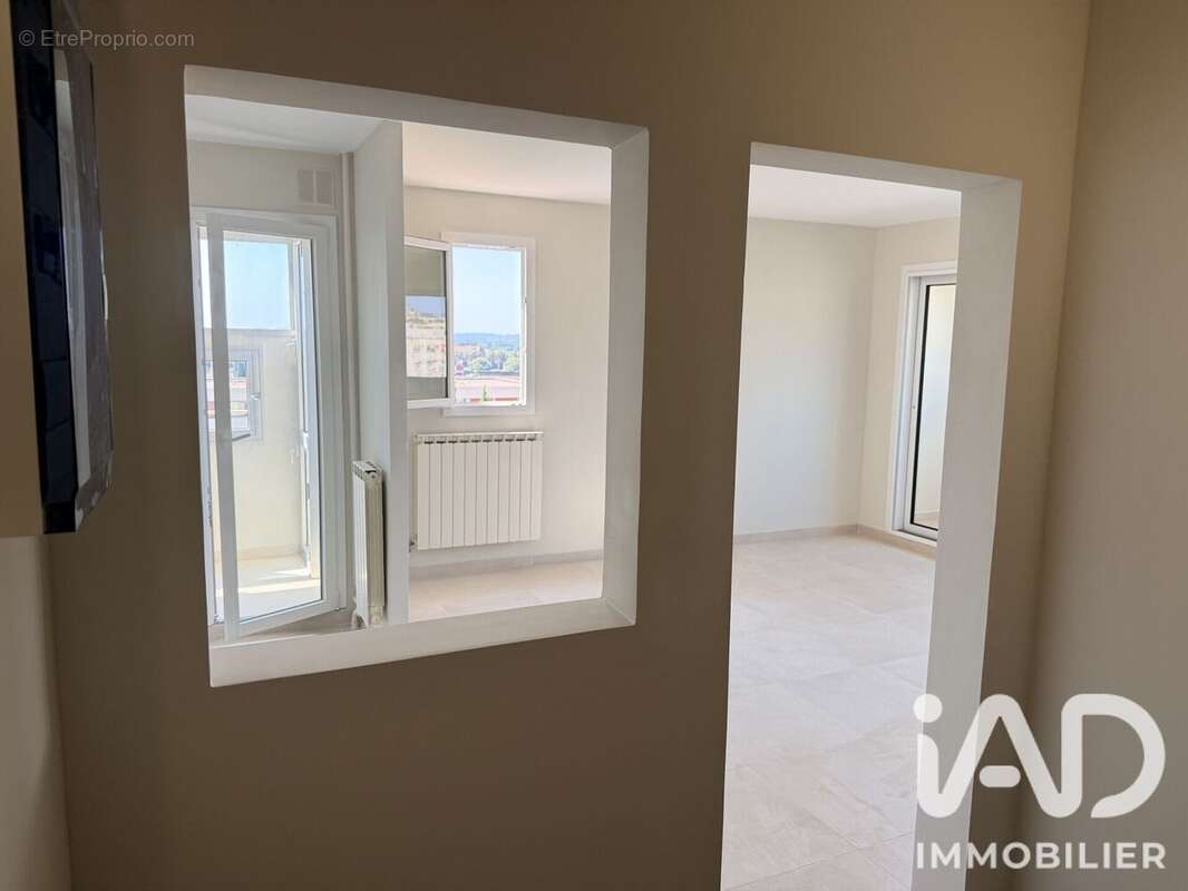 Appartement 57 m² à Hyeres  - photo 7
