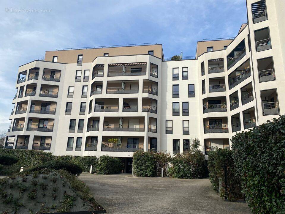 Appartement à ISSY-LES-MOULINEAUX