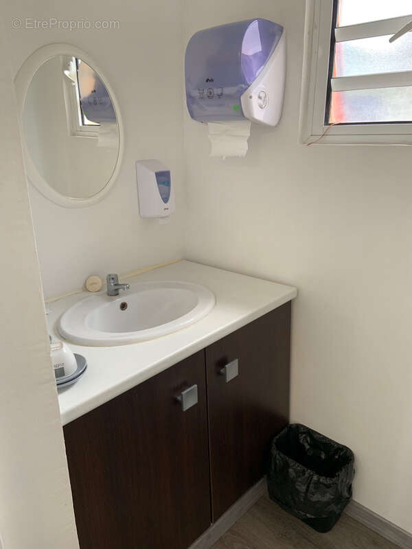 Commerce à SAINT-PIERRE