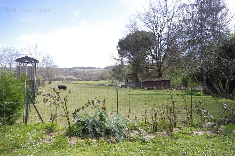 Maison à SAINT-JEAN-POUTGE