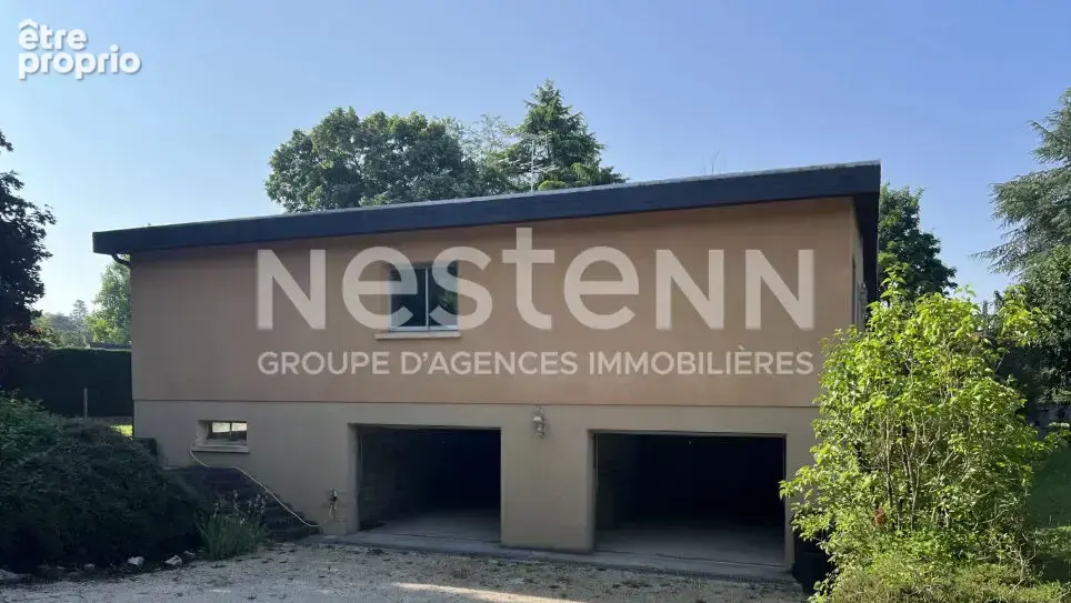 Maison de plain-pied - 4 chambres - Beaux volumes et vaste terrain arboré - photo 4