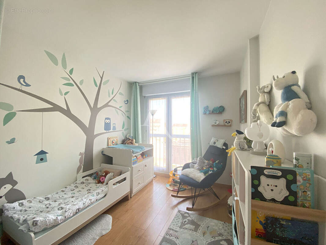 Appartement à ASNIERES-SUR-SEINE