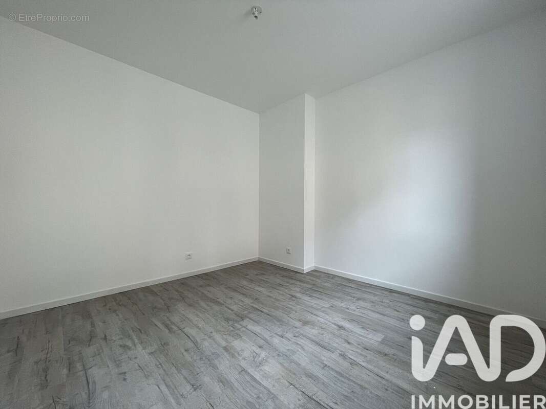 Appartement 122 m² à Charteves  - photo 3