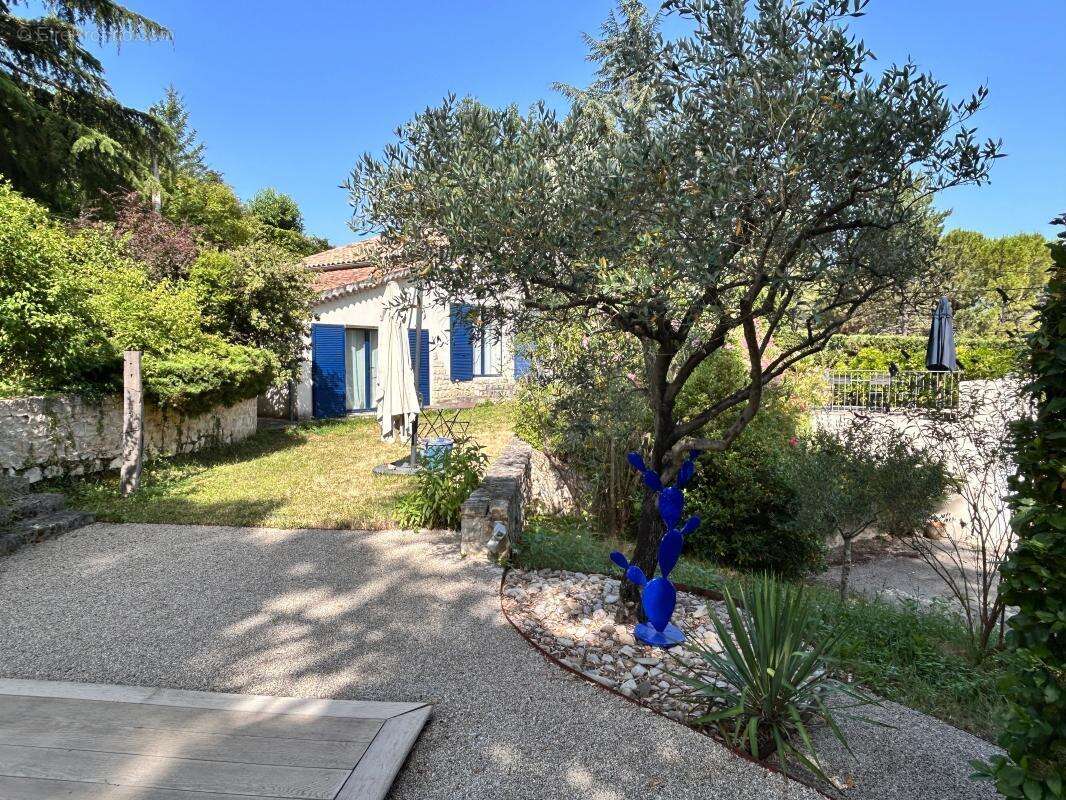 Maison à VAISON-LA-ROMAINE