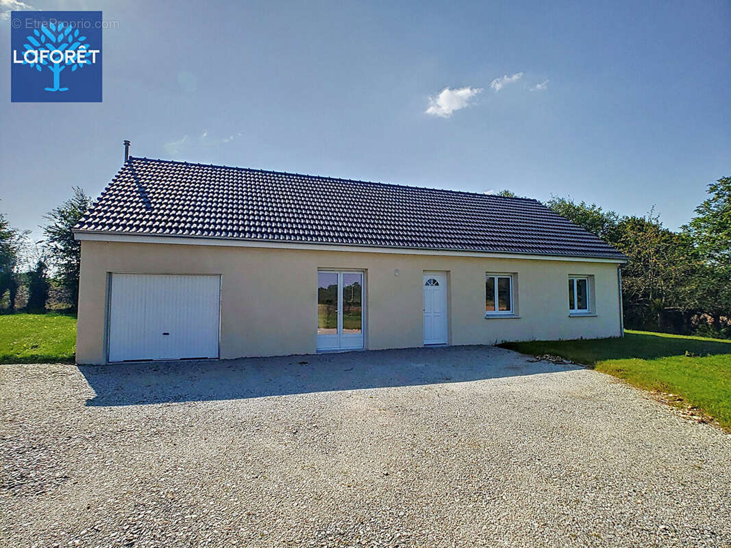 Maison à BERNAY