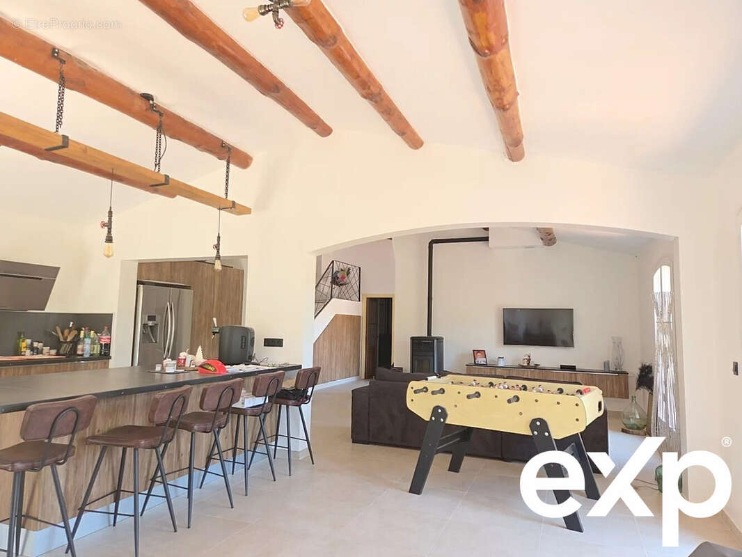 Maison à SOLLIES-VILLE