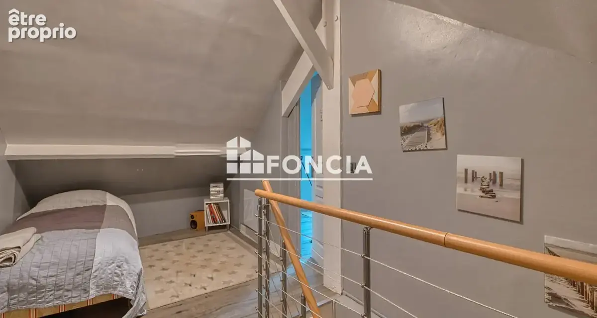 Coup de coeur foncia – grand t2 en duplex avec un charme fou + cave en sous-sol - photo 11