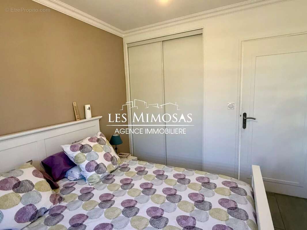Maison 4 P avec grand GARAGE – LE MUY - photo 26