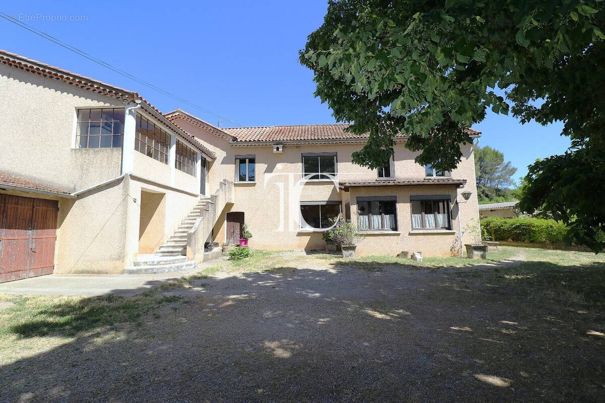 Maison à ROUSSON