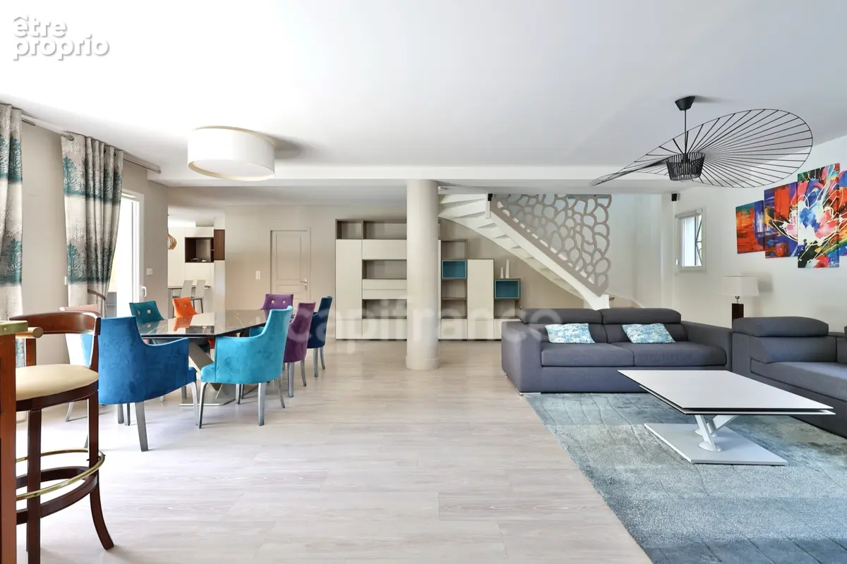 Maison à vendre 6 pièces TASSIN LA DEMI LUNE (69) Bourg - photo 6