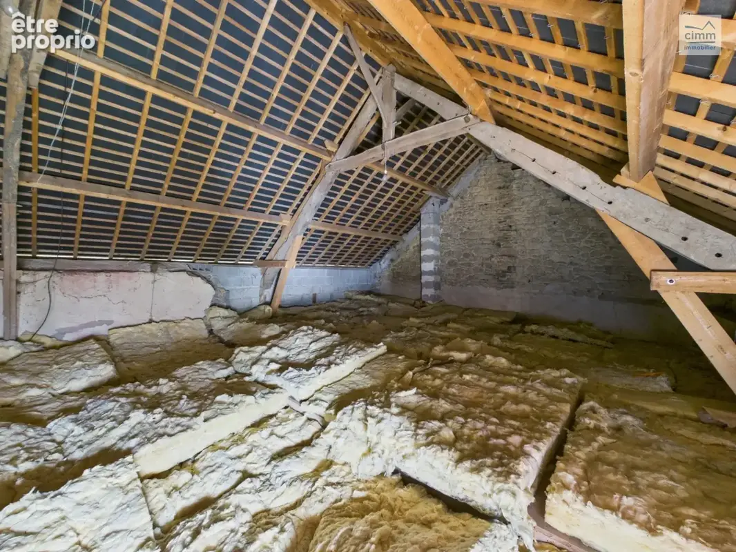 Longère en pierre de 111 m² sur un terrain de 7312 m² - photo 15