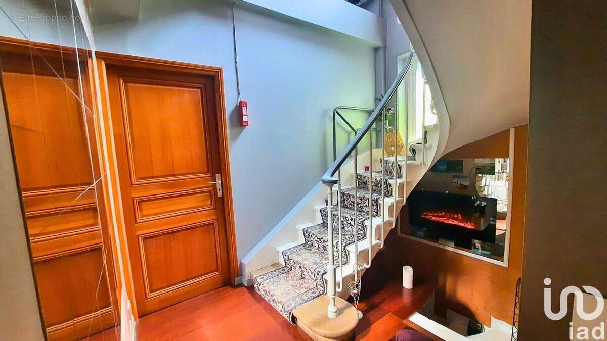 Photo 6 - Commerce à GIF-SUR-YVETTE