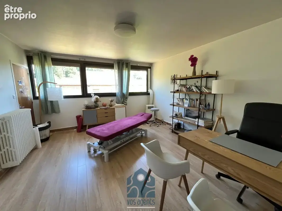 Maison coeur de bourg avec garage et local commercial - photo 2