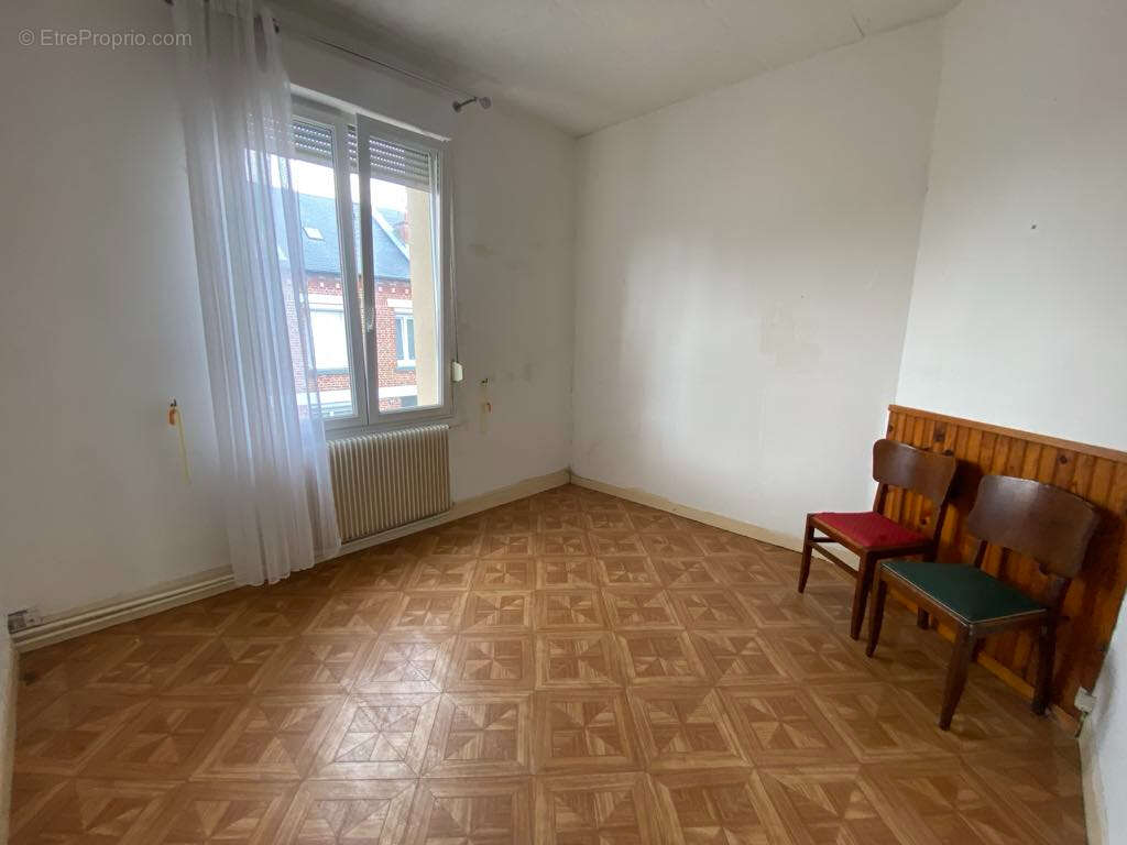 Maison à SAINT-QUENTIN