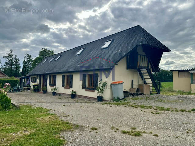 Maison à NEUFCHATEL-EN-BRAY