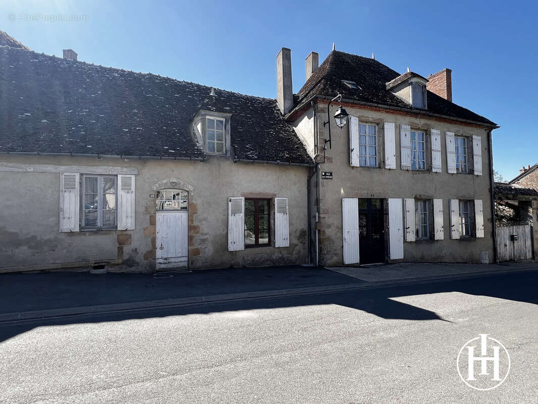 Maison à CERILLY