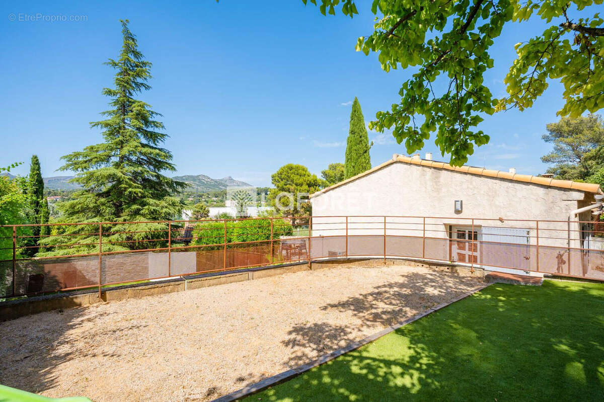 Maison à LA PENNE-SUR-HUVEAUNE