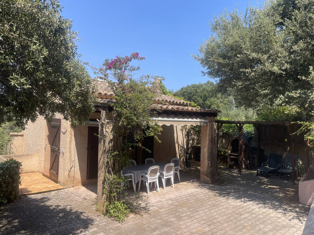 Maison à LA CROIX-VALMER