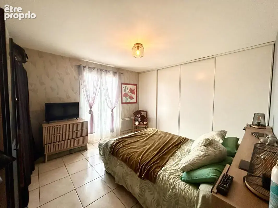 A vendre, maison familiale de plain-pied de 181 m² a Mensignac 24350 - photo 14