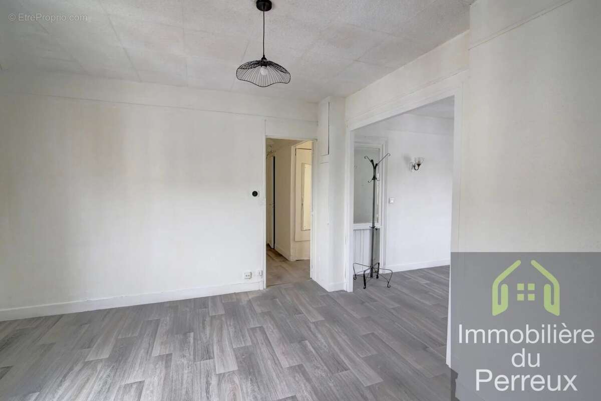 Appartement à LE PERREUX-SUR-MARNE