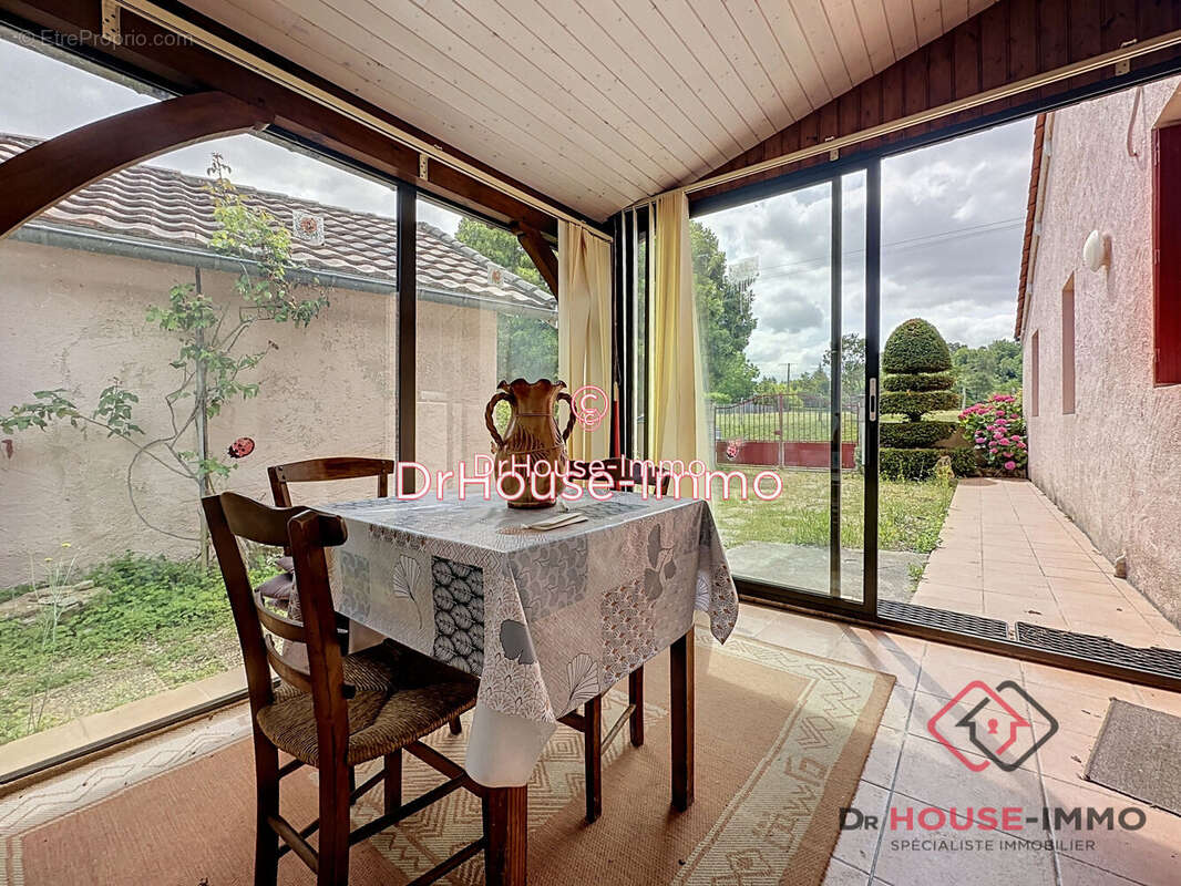 Maison 94 m² à Sourzac  - photo 4