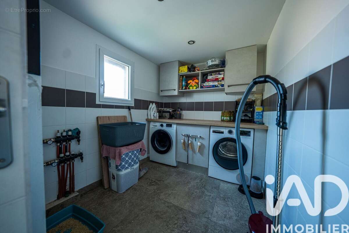 Maison 115 m² à Saint-Didier-Sous-Aubenas  - photo 6