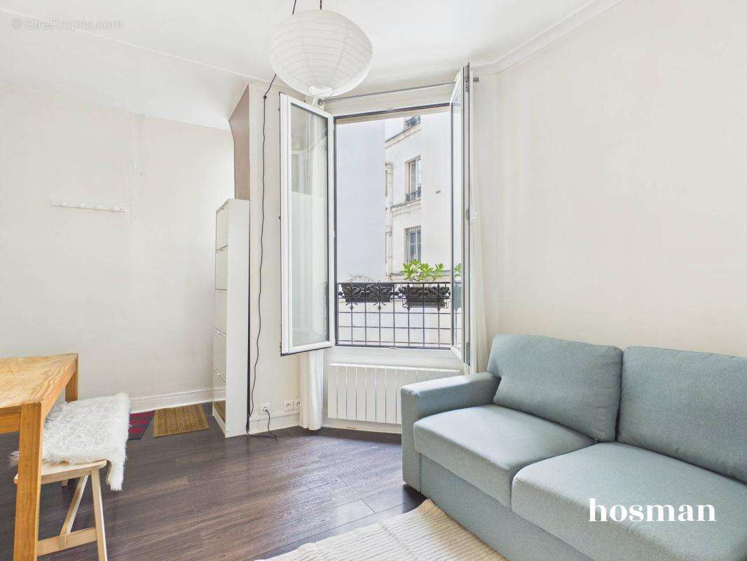 Appartement à PARIS-14E