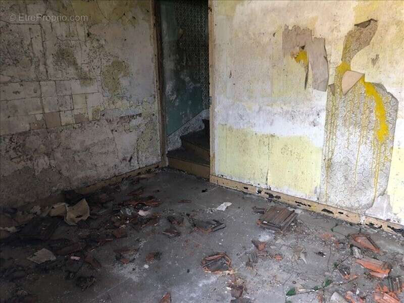 Maison à SAINT-ETIENNE-DU-ROUVRAY